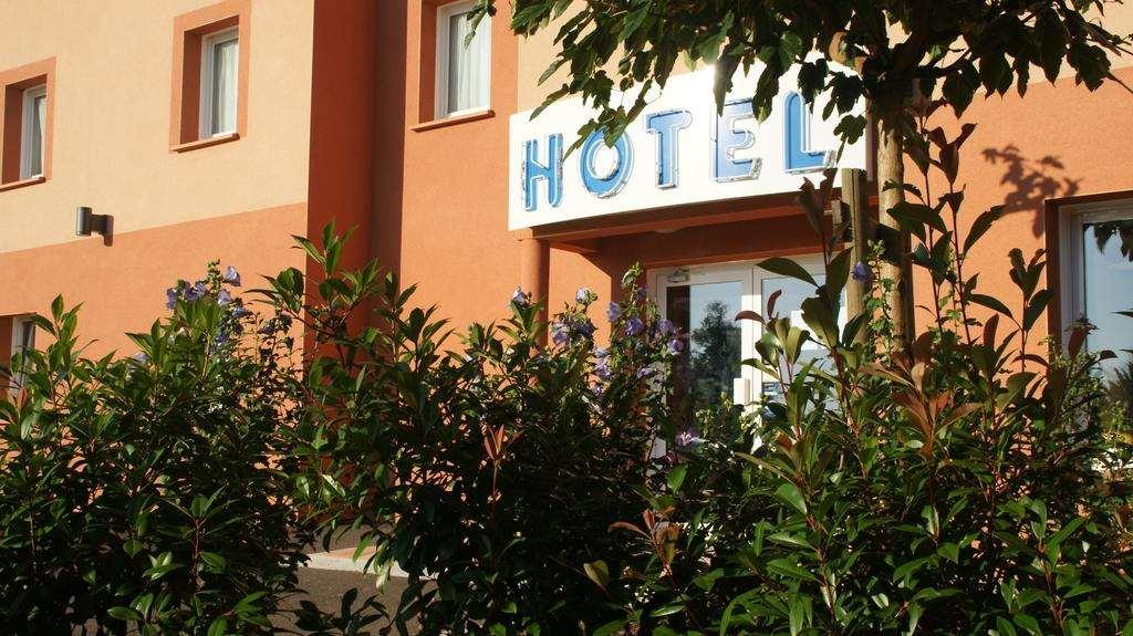 Brit Hotel Confort Montauban Bagian luar foto